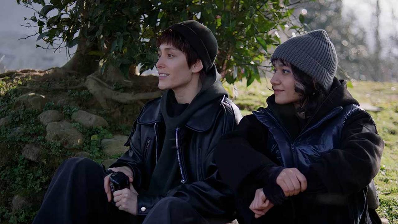 Between Dreams and Hope © True Colours